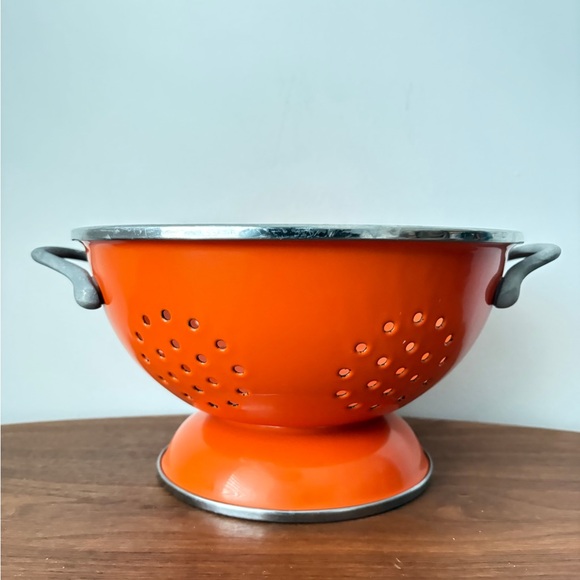 Bright Orange Kitchen Colander - Picture 10 of 14